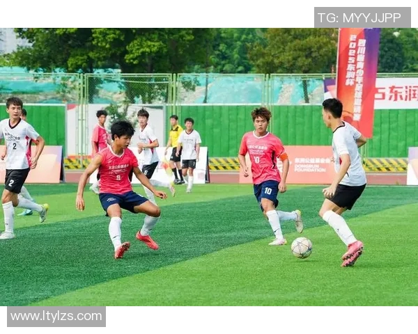 成都足球队防守表现分析与改进建议探讨 成都足球队防守表现分析与改进建议探讨